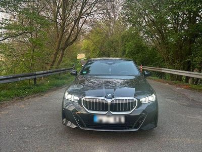 Usata BMW 520 Sport Line 197 CV (144 kW) 2024 Grigio Berlina