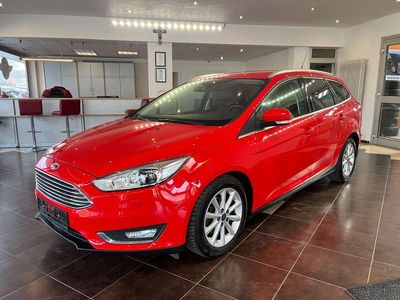 Rot Gebraucht 2016 Ford Focus Titanium Kombi | 10.499 € (Guter Preis)