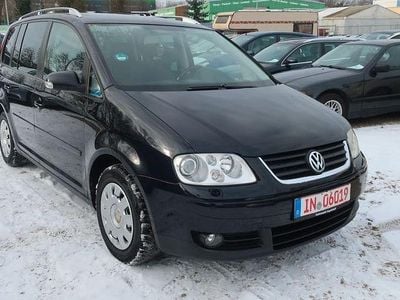 Schwarz Gebraucht 2006 VW Touran Highline Van / Kleinbus | 2.990 € (Etwas zu teuer)