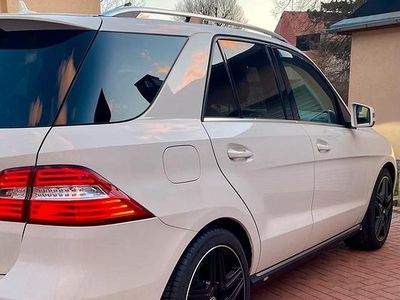 Usata Mercedes ML350 258 CV (189 kW) 2012 Bianco SUV