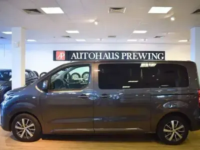 Gebraucht Toyota Proace Verso 177 PS (130 kW) 2020 Grau Kombi
