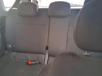 Grau Gebraucht 2004 Suzuki Swift Kleinwagen | 2.500 €