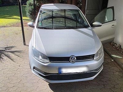Gebraucht VW Polo 90 PS (66 kW) 2016 Silber Kleinwagen