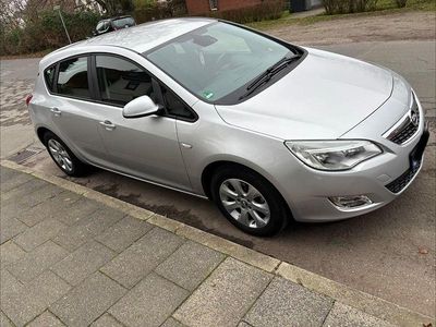 Gebraucht Opel Astra Selection 101 PS (74 kW) 2010 Silber Limousine