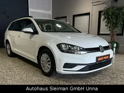 Gebraucht VW Golf VII Trendline 116 PS (85 kW) 2017 Weiß Kombi