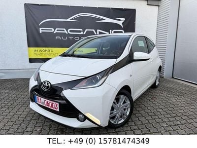 Weiß Gebraucht 2016 Toyota Aygo X-play Kleinwagen | 5.999 € (Fairer Preis)