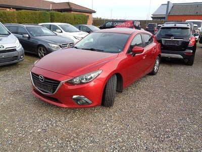 Gebraucht Mazda 3 Sports-Line 120 PS (88 kW) 2015 Rot Limousine