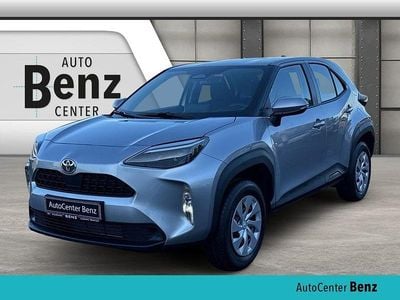 Neu Toyota Yaris Cross Business Edition 116 PS (85 kW) 2025 Silber SUV