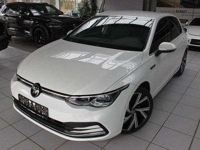 Weiß Gebraucht 2022 VW Golf Style Limousine | 24.690 € (Superpreis)