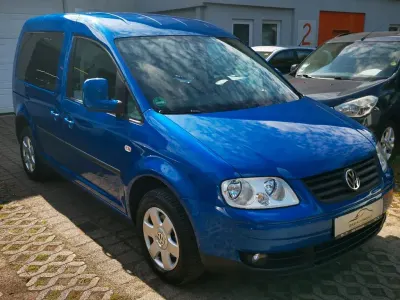 Gebraucht VW Caddy Team 102 PS (75 kW) 2010 Blau Van / Kleinbus