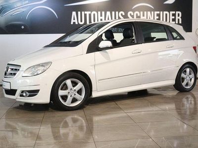 Gebraucht Mercedes B160 95 PS (69 kW) 2010 Weiß Van / Kleinbus