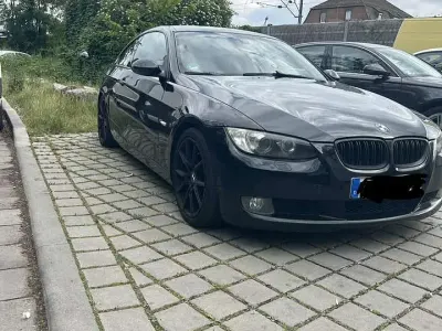 Używany BMW 330 245 KM (180 kW) 2007 Czarny Coupe