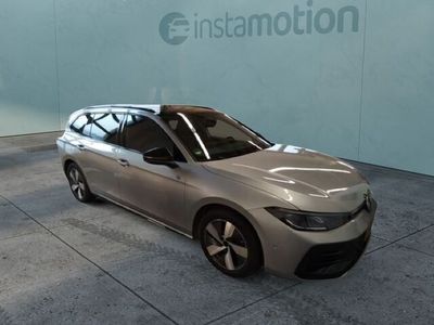 Gebraucht VW Passat Pro 150 PS (110 kW) 2024 Silber Kombi