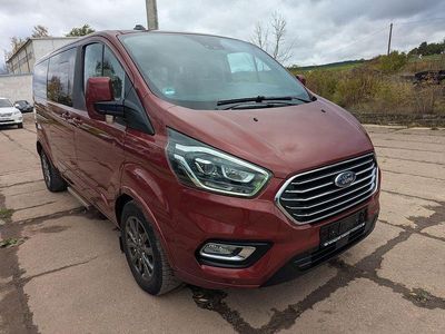 Gebraucht Ford Tourneo Titanium X 185 PS (136 kW) 2021 Rot Van / Kleinbus