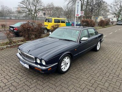 Gebraucht Jaguar XJ 211 PS (155 kW) 1995 Blau Limousine