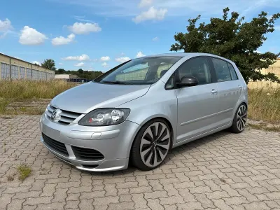 Gebraucht VW Golf Plus Cross 105 PS (77 kW) 2005 Silber Kleinwagen
