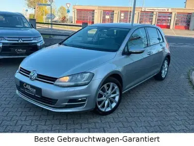 Second-hand VW Golf VII Highline 150 CP (110 kW) 2013 Argintiu Berlinǎ
