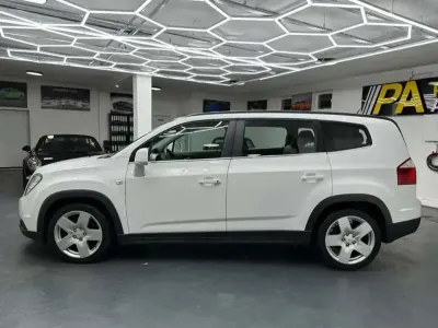 Second-hand Chevrolet Orlando LT 163 CP (119 kW) 2012 Alb Monovolum