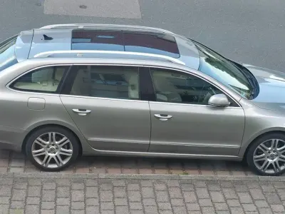 Gebraucht Skoda Superb Elegance 260 PS (191 kW) 2010 Beige Kombi