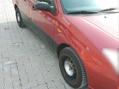 Gebraucht Ford Focus Ghia 100 PS (73 kW) 2000 Rot Limousine