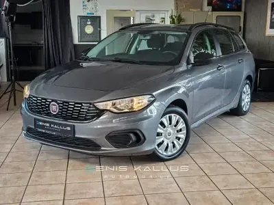 Gebraucht Fiat Tipo More 120 PS (88 kW) 2017 Grau Kombi