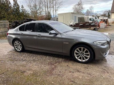 BMW 525