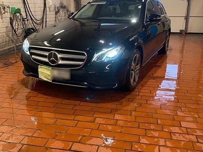 Usata Mercedes E220 194 CV (142 kW) 2016 Nero Station wagon