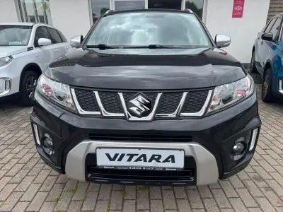 Gebraucht Suzuki Vitara 140 PS (102 kW) 2016 Schwarz SUV
