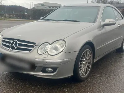 Gebraucht Mercedes CLK320 224 PS (164 kW) 2008 Braun Coupé