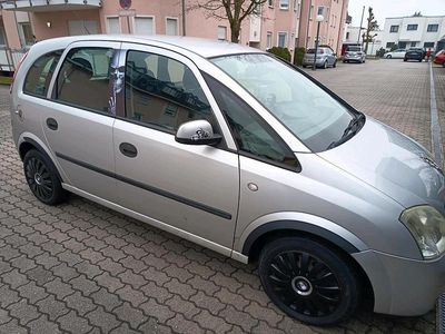 Gebraucht Opel Meriva 105 PS (77 kW) 2004 Silber Van / Kleinbus