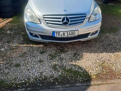 Gebraucht Mercedes B170 116 PS (85 kW) 2005 Silber Van / Kleinbus