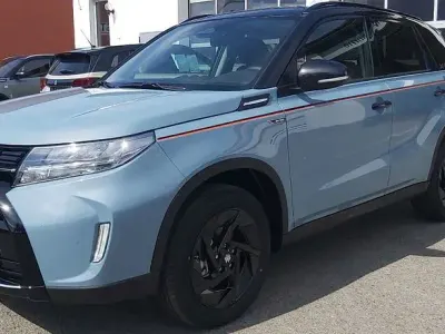 Neu Suzuki Vitara Comfort+ 110 PS (80 kW) 2026 Blau SUV