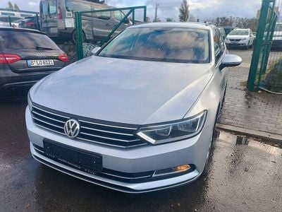 Gebraucht VW Passat Comfortline 179 PS (131 kW) 2018 Silber Kombi