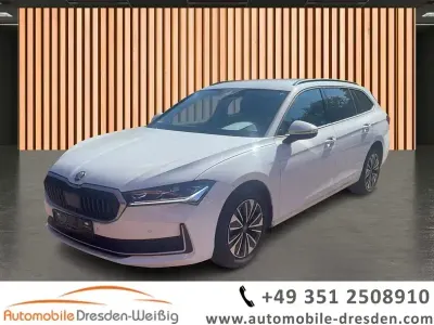 Gebraucht Skoda Superb Selection 150 PS (110 kW) 2025 Weiß weiß Kombi