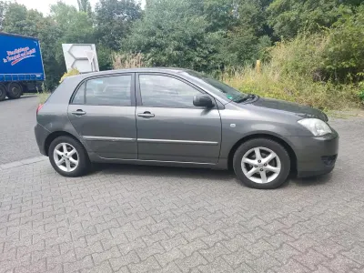 Gebraucht Toyota Corolla 110 PS (80 kW) 2005 Grau Limousine