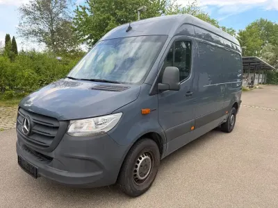 Gebraucht Mercedes E-Sprinter 85 kW (116 PS) 2020 Grau Van