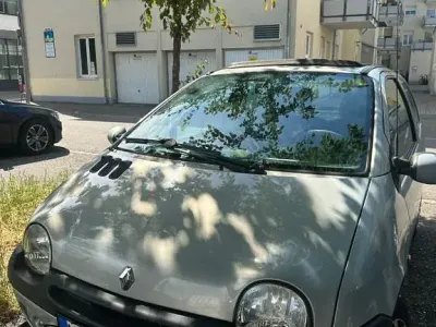 Gebraucht Renault Twingo 75 PS (55 kW) 2001 Grau Kleinwagen