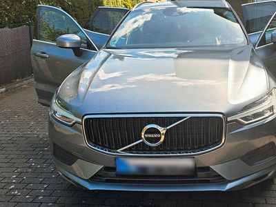 Gebraucht Volvo XC60 Momentum 150 PS (110 kW) 2018 Grau SUV