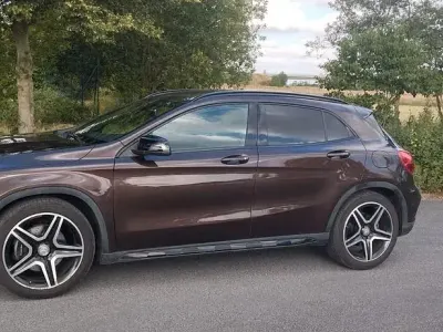 Gebraucht Mercedes GLA250 AMG line 211 PS (155 kW) 2015 Braun SUV