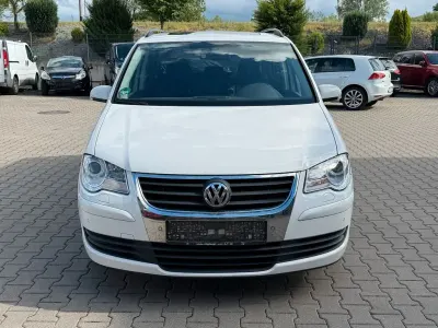 Gebraucht VW Touran United 140 PS (102 kW) 2008 Candyweiss Van / Kleinbus