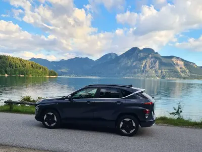 Gebraucht Hyundai Kona Trend 160 kW (218 PS) 2025 Grau SUV