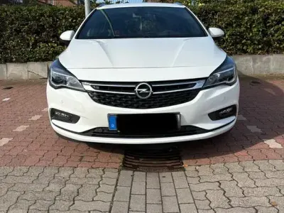 Gebraucht Opel Astra Dynamic 110 PS (80 kW) 2018 Weiß Kombi
