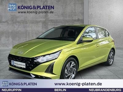 Gebraucht Hyundai i20 Trend 101 PS (74 kW) 2025 Lucid lime (grün) Kleinwagen