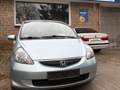 Second-hand Honda Jazz ES 83 CP (61 kW) 2006 Albastru Hatchback