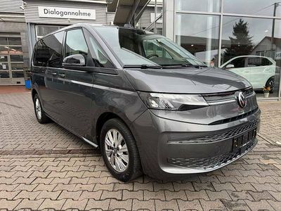 Gebraucht VW Multivan Life 150 PS (110 kW) 2024 Grau Van