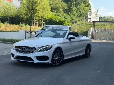 Gebraucht Mercedes C180 AMG 156 PS (114 kW) 2018 Weiß Cabrio