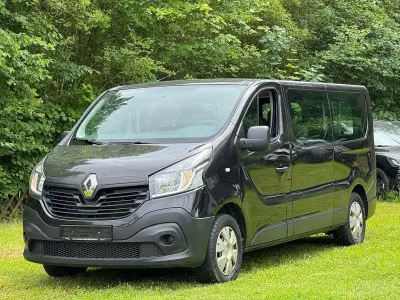 Gebraucht Renault Trafic Expression 95 PS (69 kW) 2016 Schwarz Van / Kleinbus