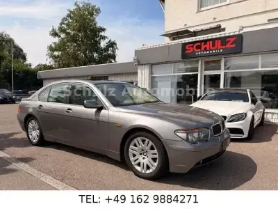 Gebraucht BMW 735 Sport Line 272 PS (200 kW) 2004 Gold Limousine