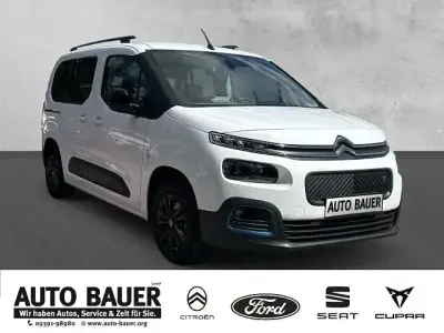 Gebraucht Citroën Berlingo Feel 100 kW (136 PS) 2022 Weiß Van / Kleinbus