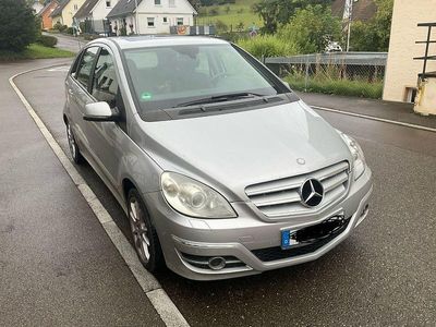 Mercedes B180